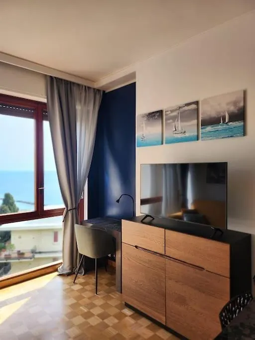 Oli Apartment With Panoramic Sea View Sanremo Italy